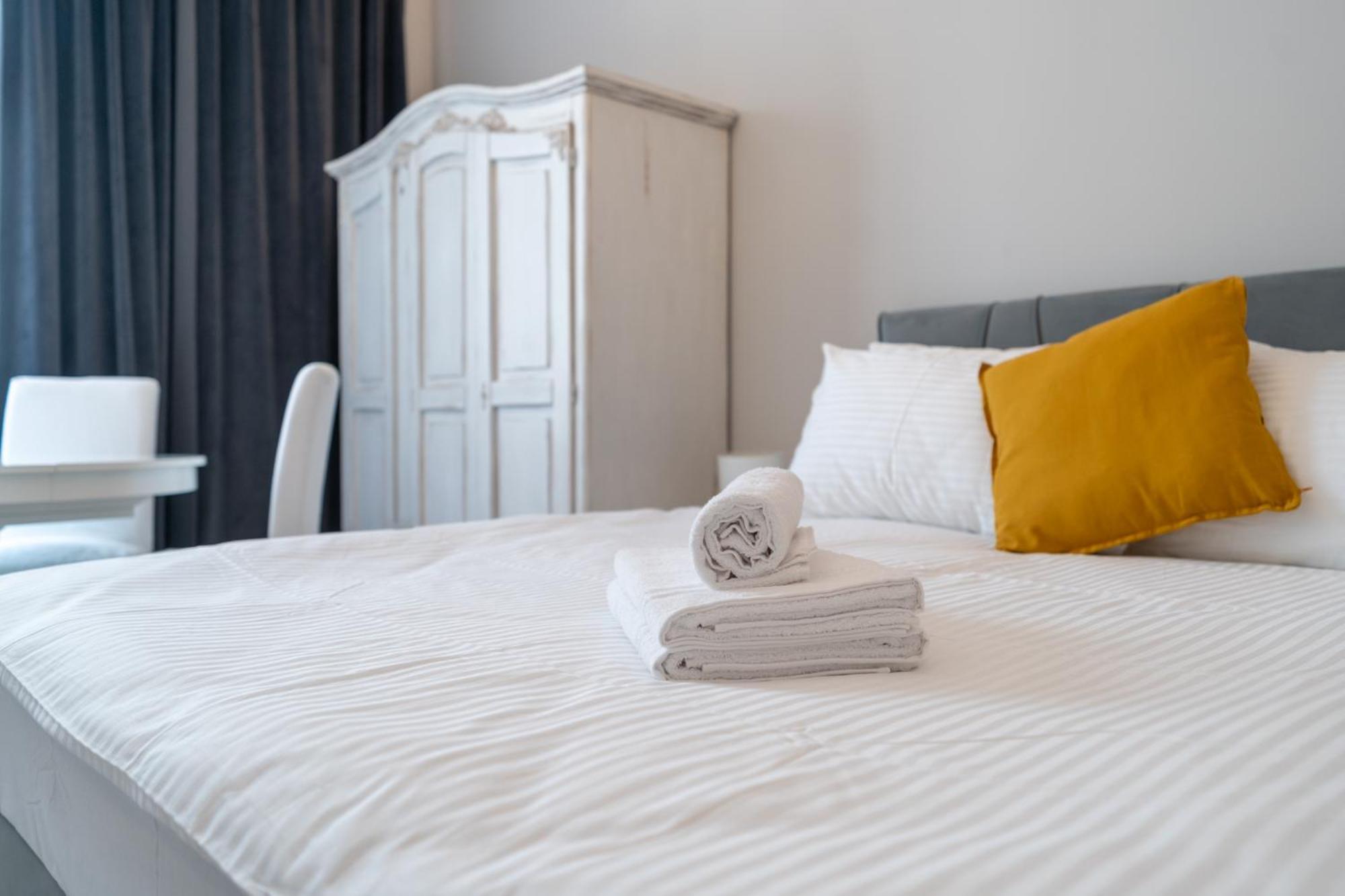 Slowackiego Glamour Apartment Katowice Ngoại thất bức ảnh